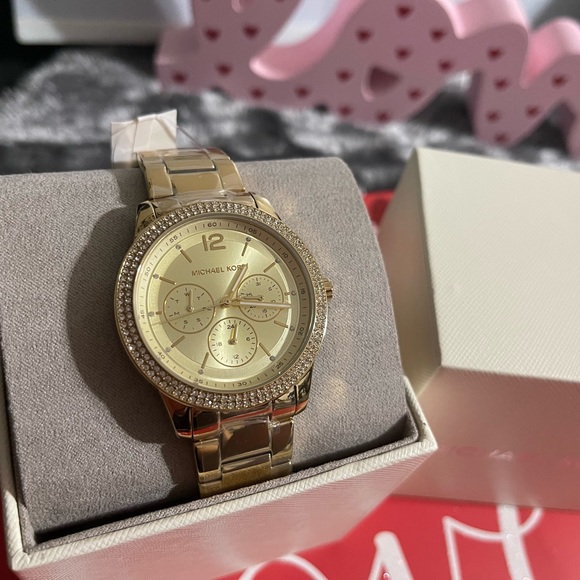 💝Gifts!!! New!!! MK - Women`s Oversized Tibby Watch - Gold/crystals - Picture 3 of 8